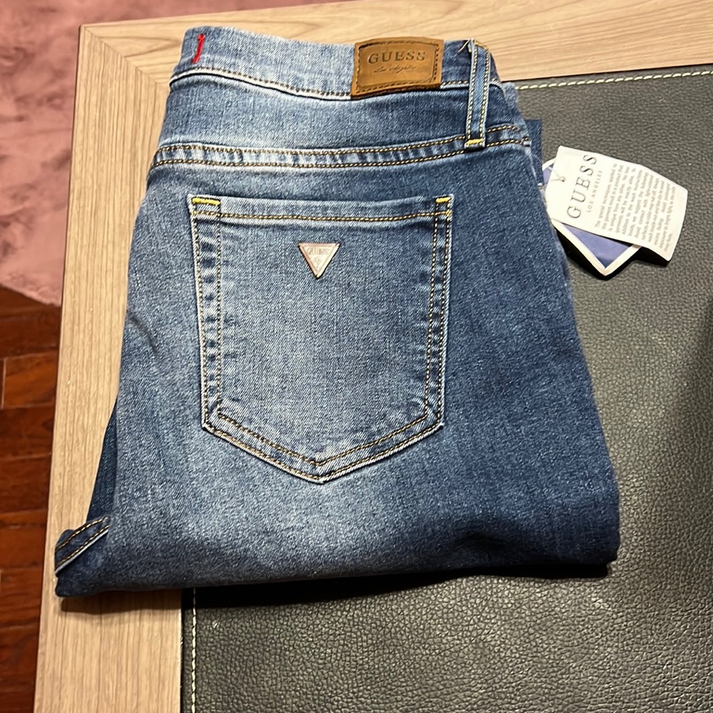Brand new Guess skinny jeans